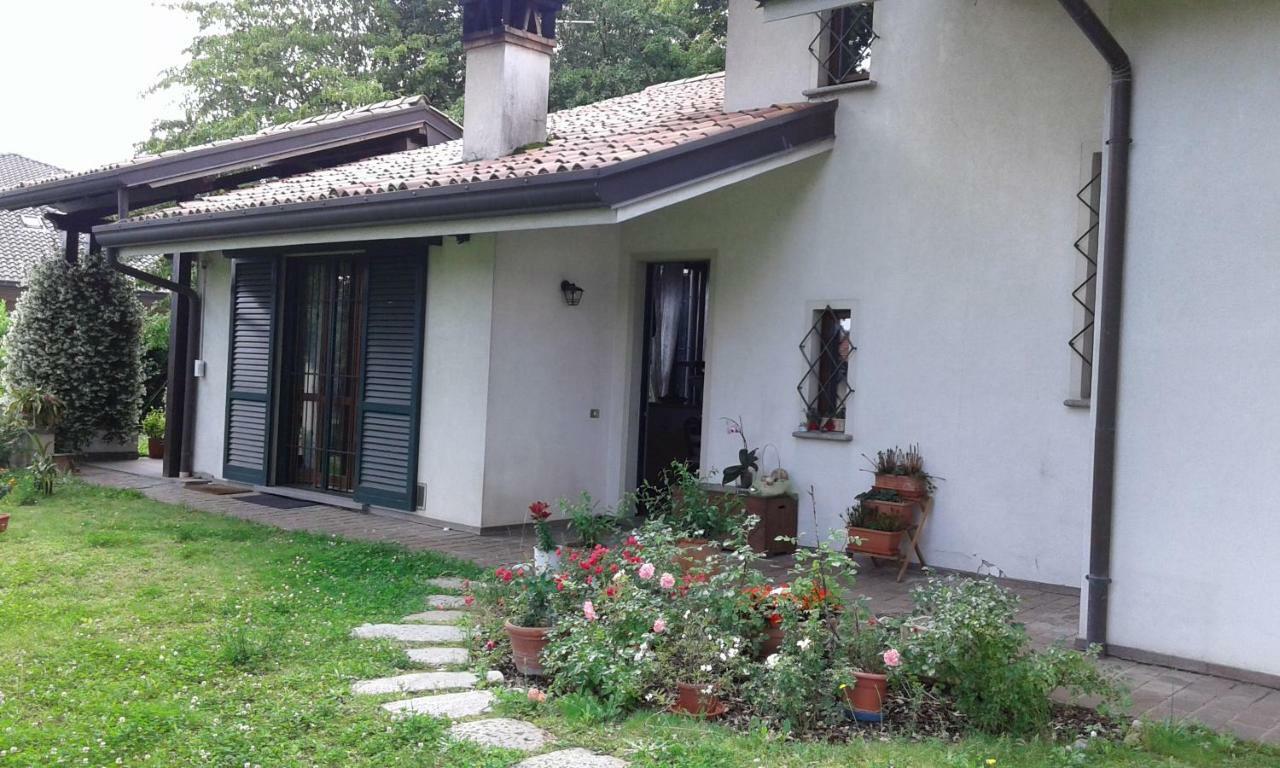 Elleboro B&B Carugo Exterior foto
